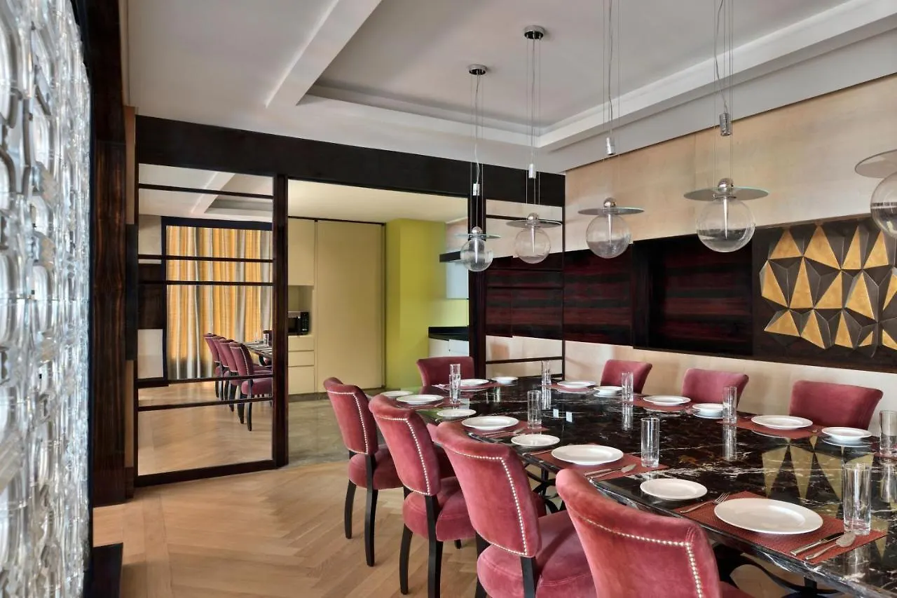 Jw Marriott Hotel New Delhi Aerocity
