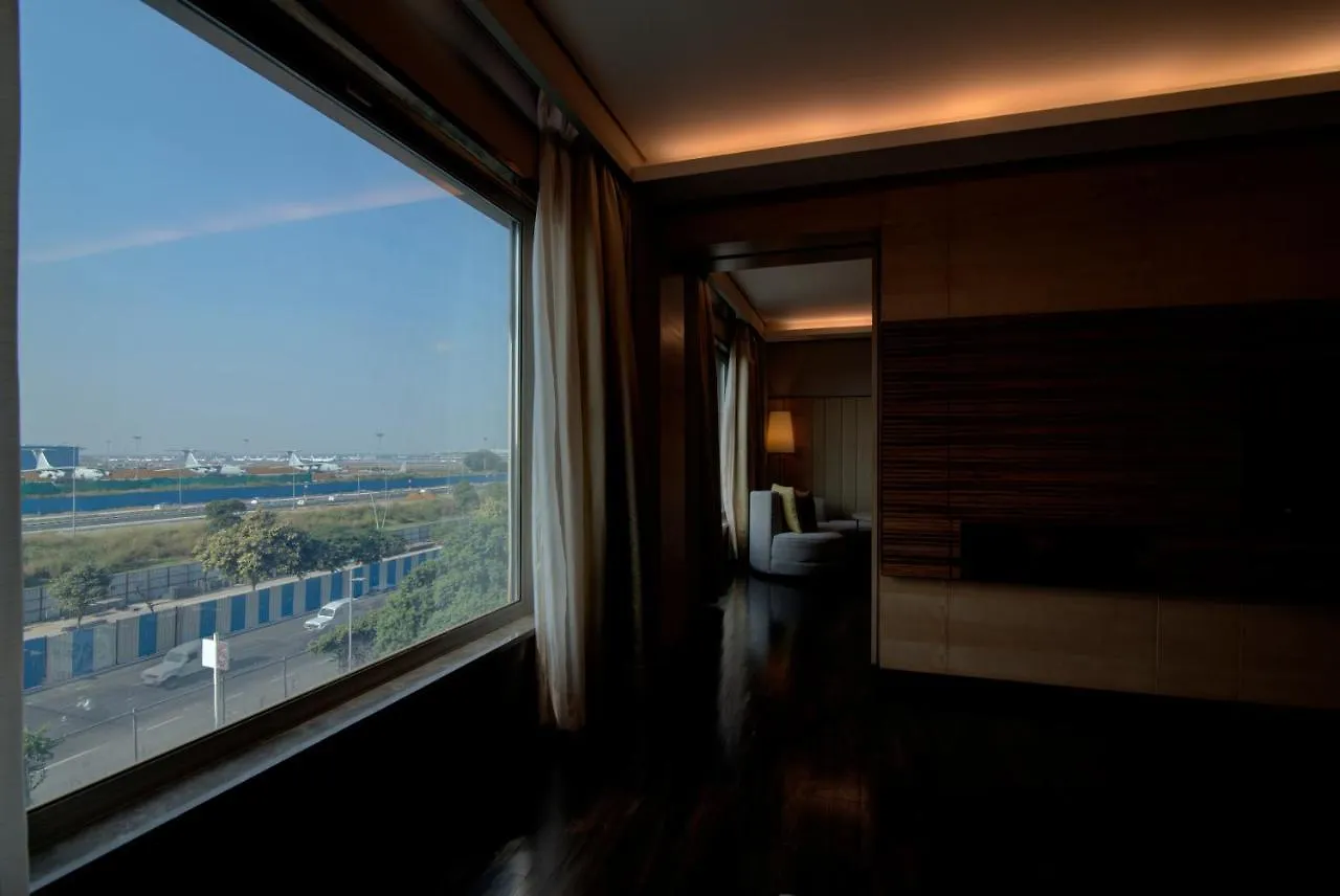 Jw Marriott Hotel New Delhi Aerocity