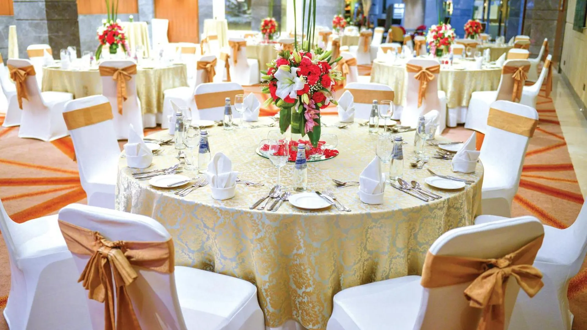 *****  JW Marriott Hotel New Delhi Aerocity India